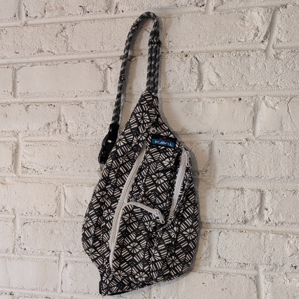 KAVU Monochrome Geometric Sling Bag